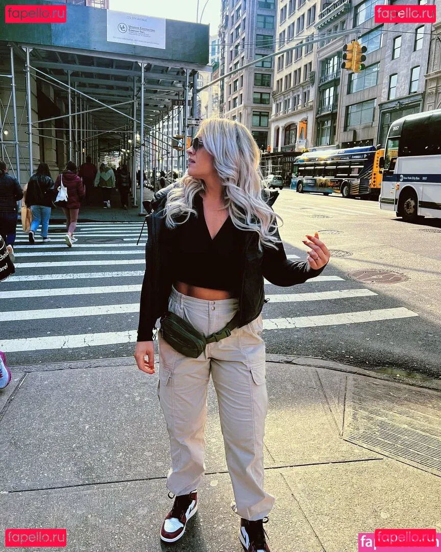 Nadia Allisha Onlyfans Photo Gallery 