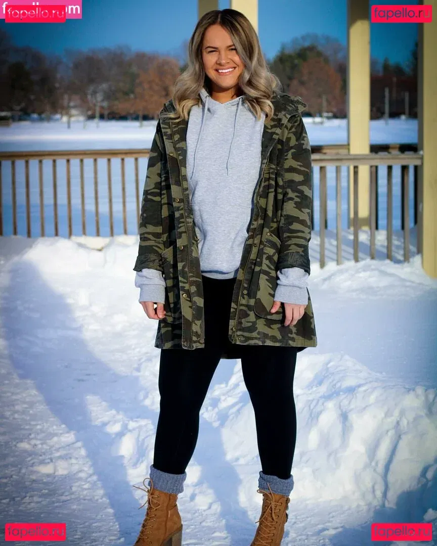 Nadia Allisha Onlyfans Photo Gallery 