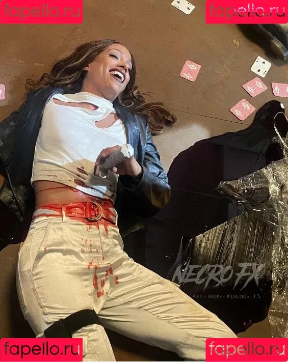 Sasha Banks Onlyfans Photo Gallery 