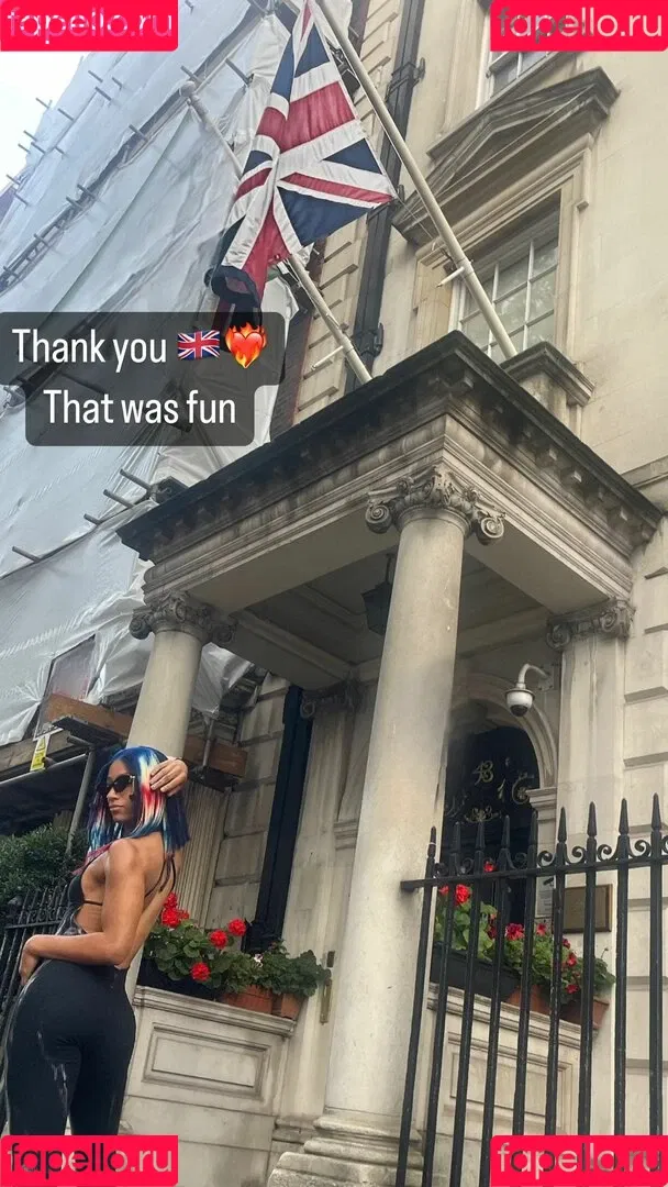 Sasha Banks Onlyfans Photo Gallery 