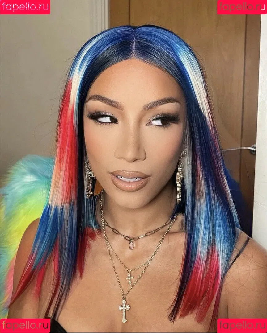 Sasha Banks Onlyfans Photo Gallery 