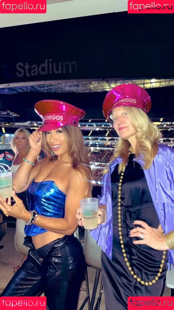 Sasha Banks Onlyfans Photo Gallery 