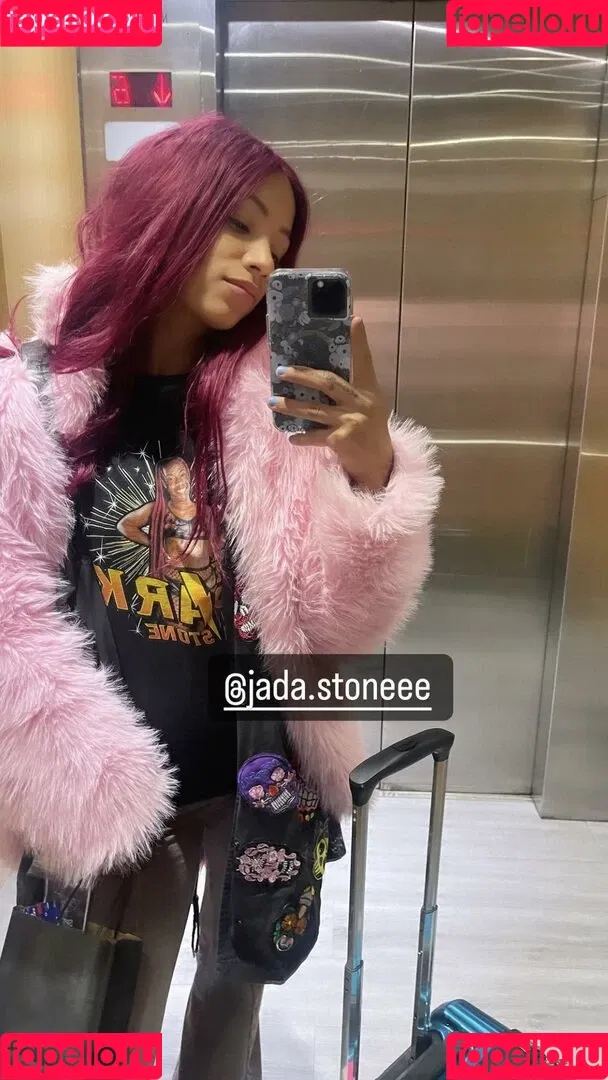 Sasha Banks Onlyfans Photo Gallery 
