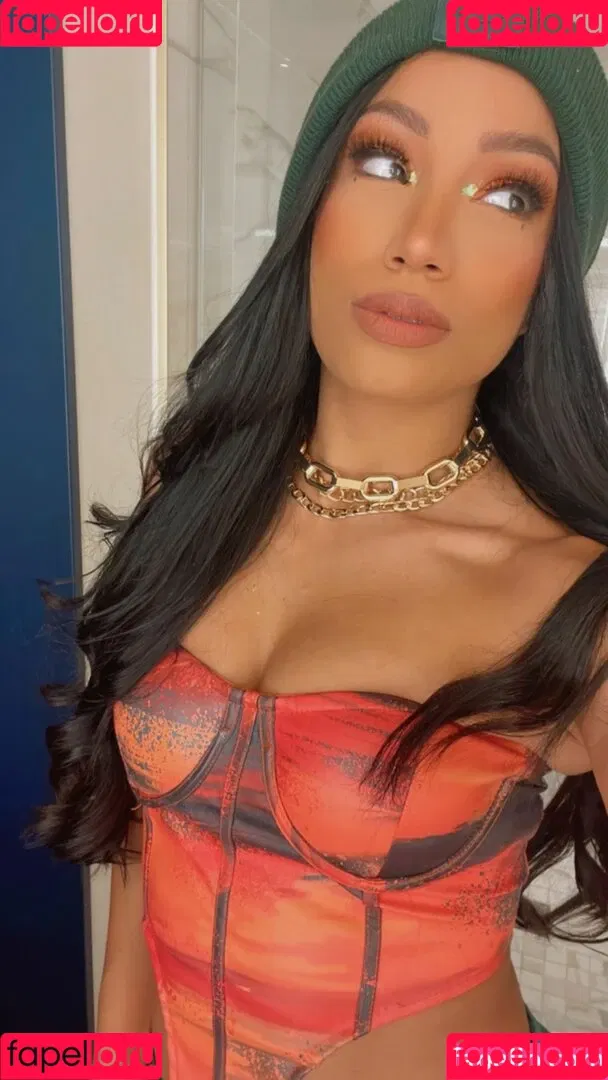 Sasha Banks Onlyfans Photo Gallery 