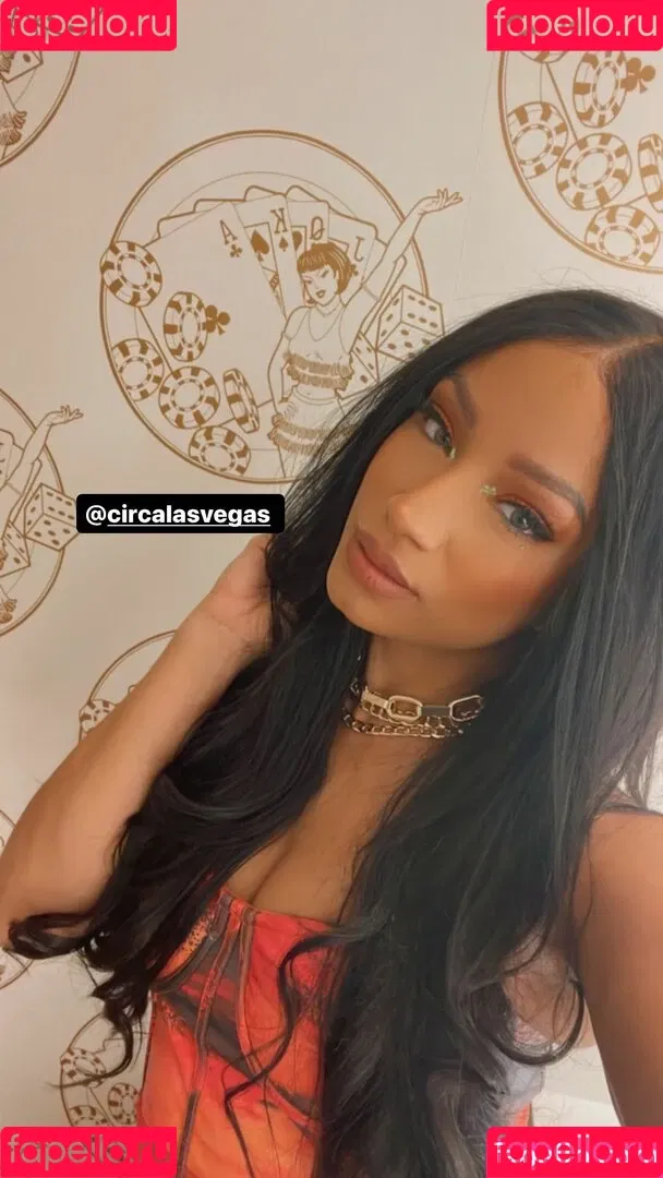 Sasha Banks Onlyfans Photo Gallery 