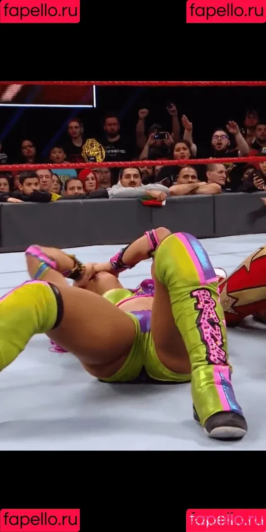 Sasha Banks Onlyfans Photo Gallery 