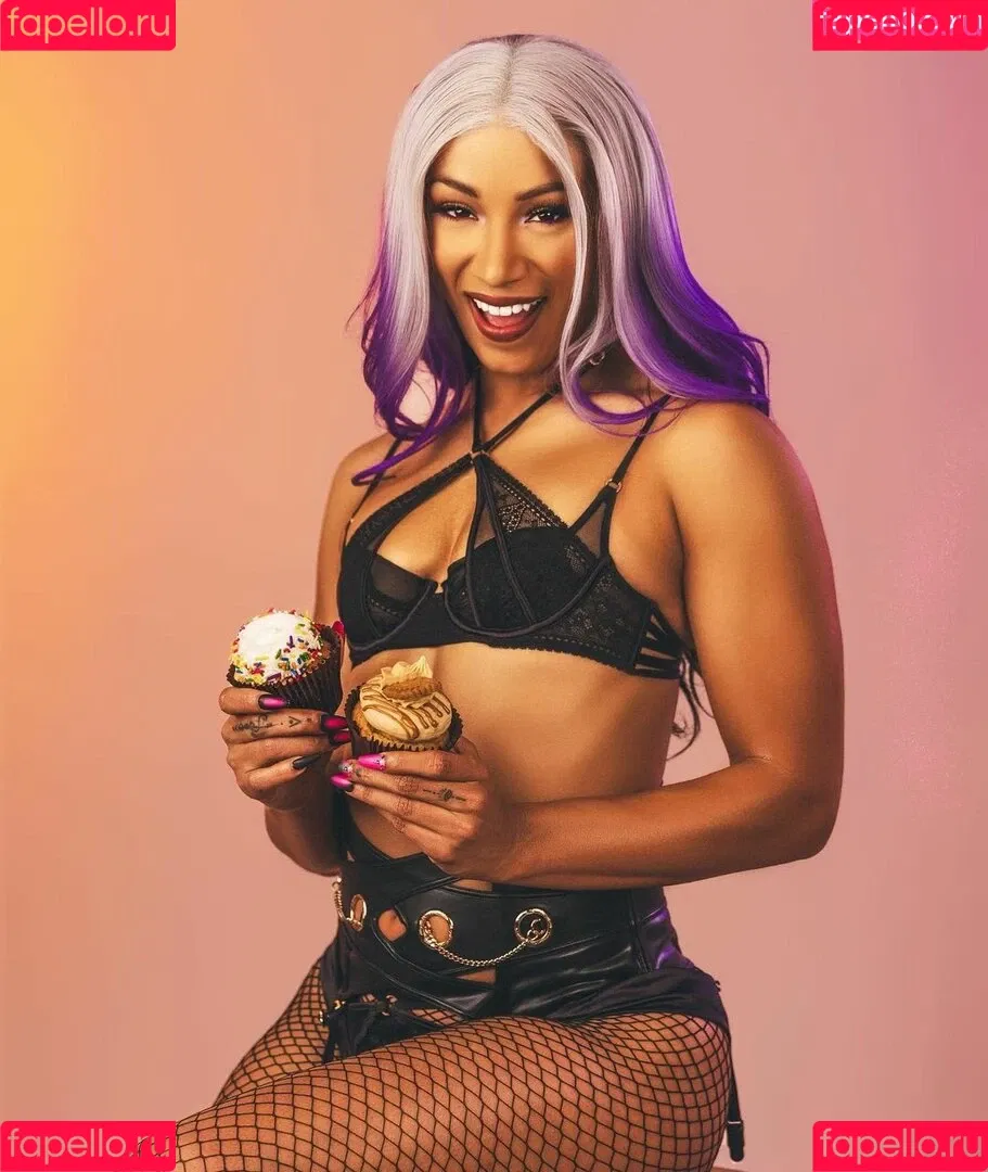 Sasha Banks Onlyfans Photo Gallery 