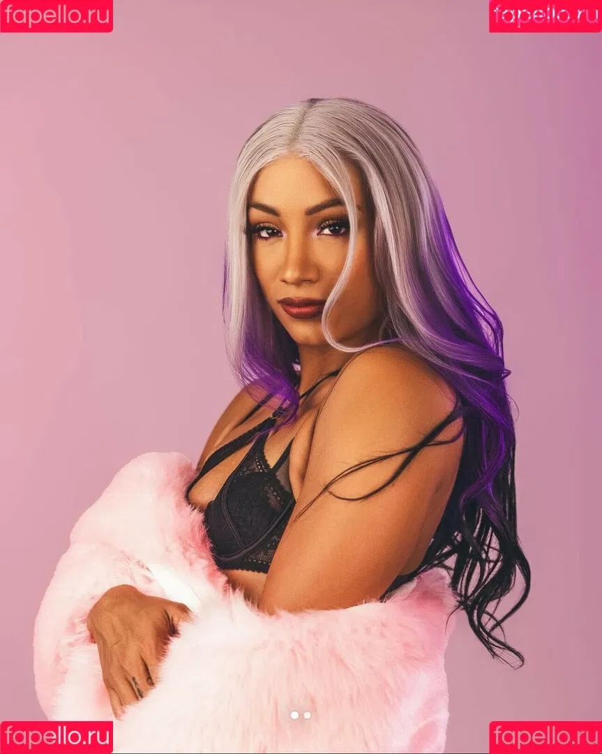 Sasha Banks Onlyfans Photo Gallery 