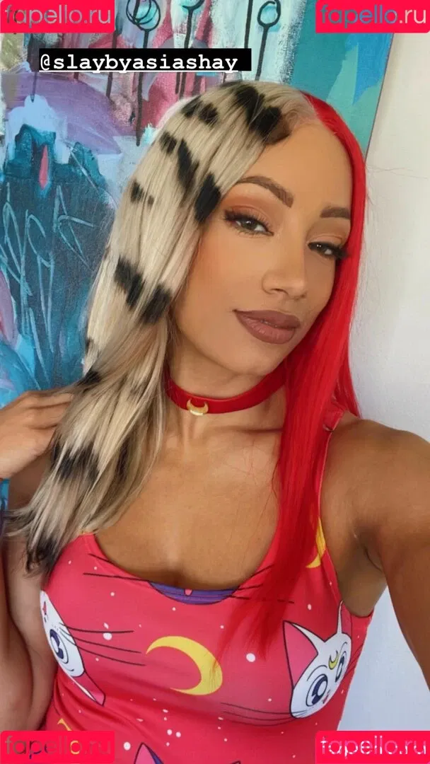 Sasha Banks Onlyfans Photo Gallery 