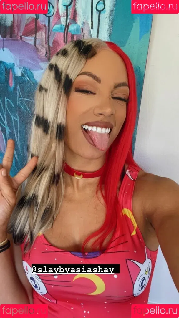 Sasha Banks Onlyfans Photo Gallery 