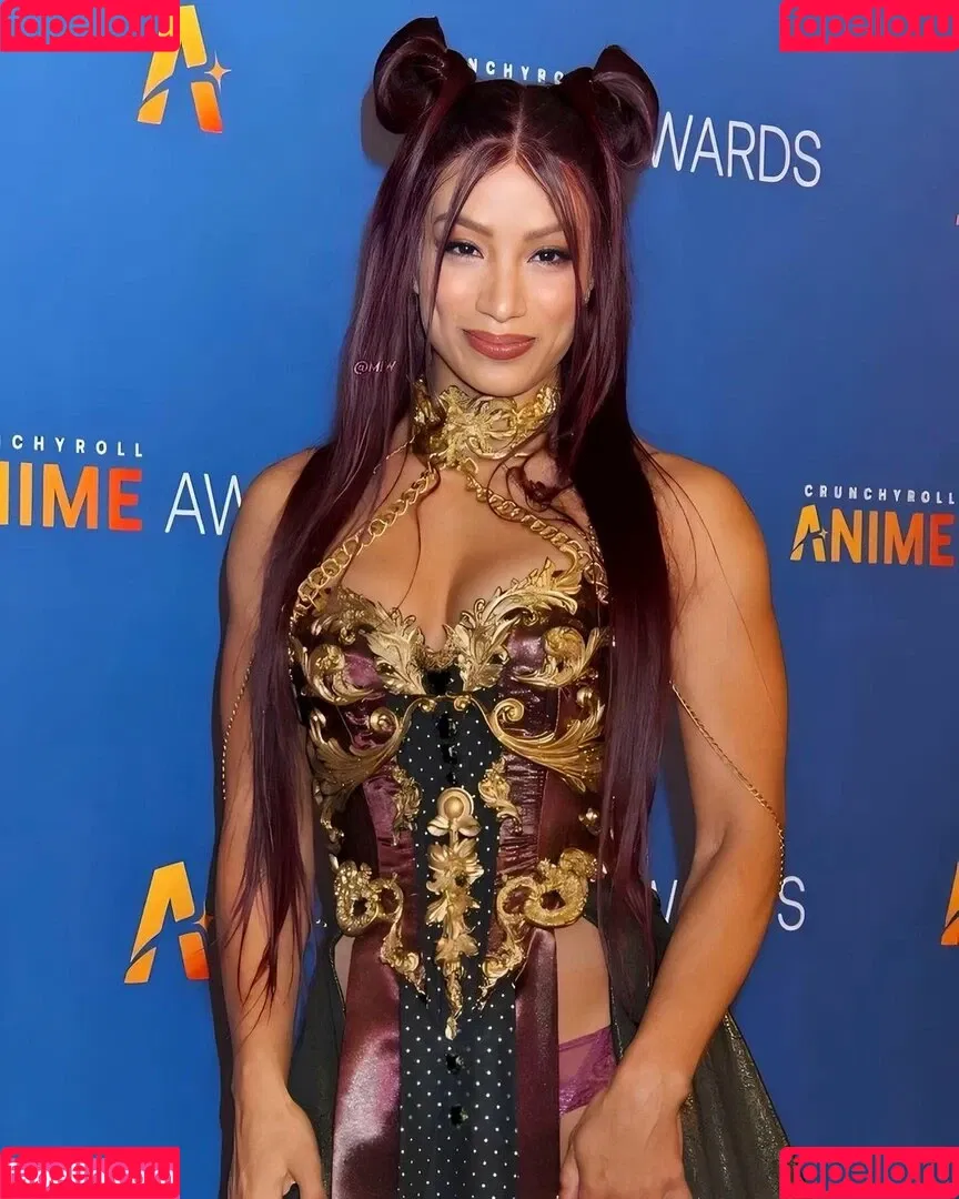 Sasha Banks Onlyfans Photo Gallery 