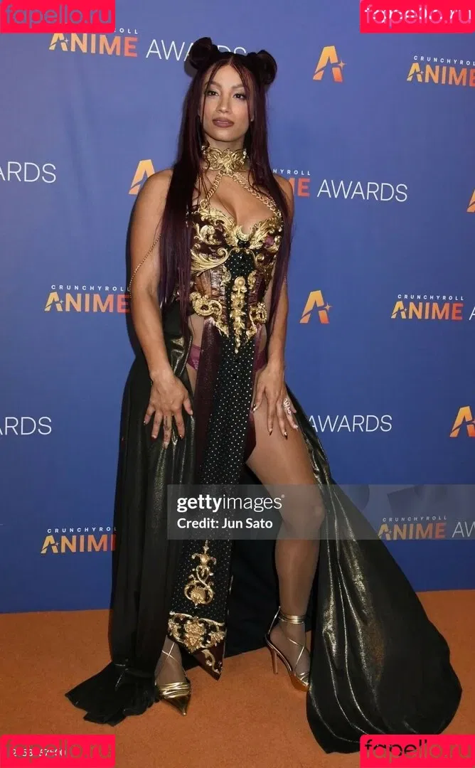 Sasha Banks Onlyfans Photo Gallery 