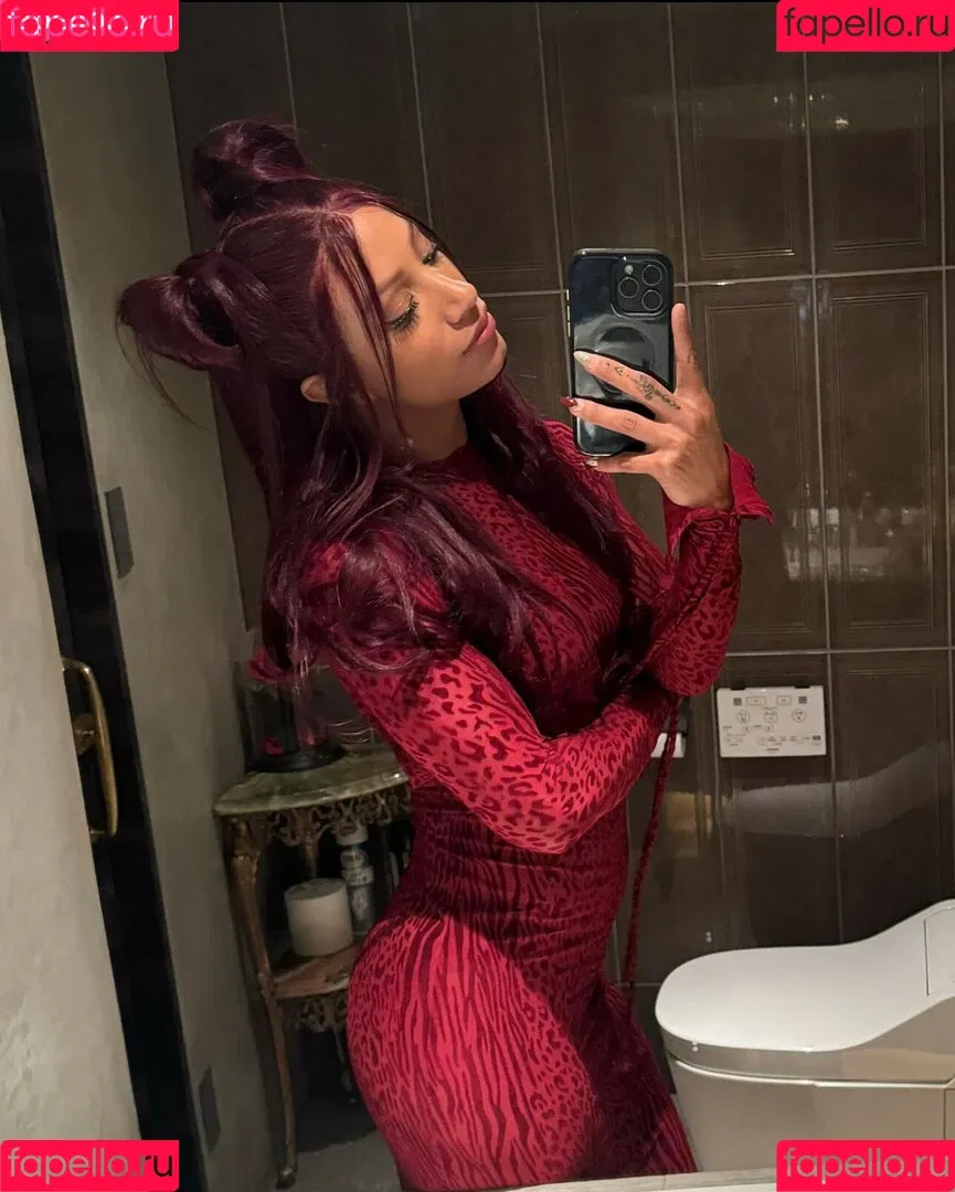 Sasha Banks Onlyfans Photo Gallery 