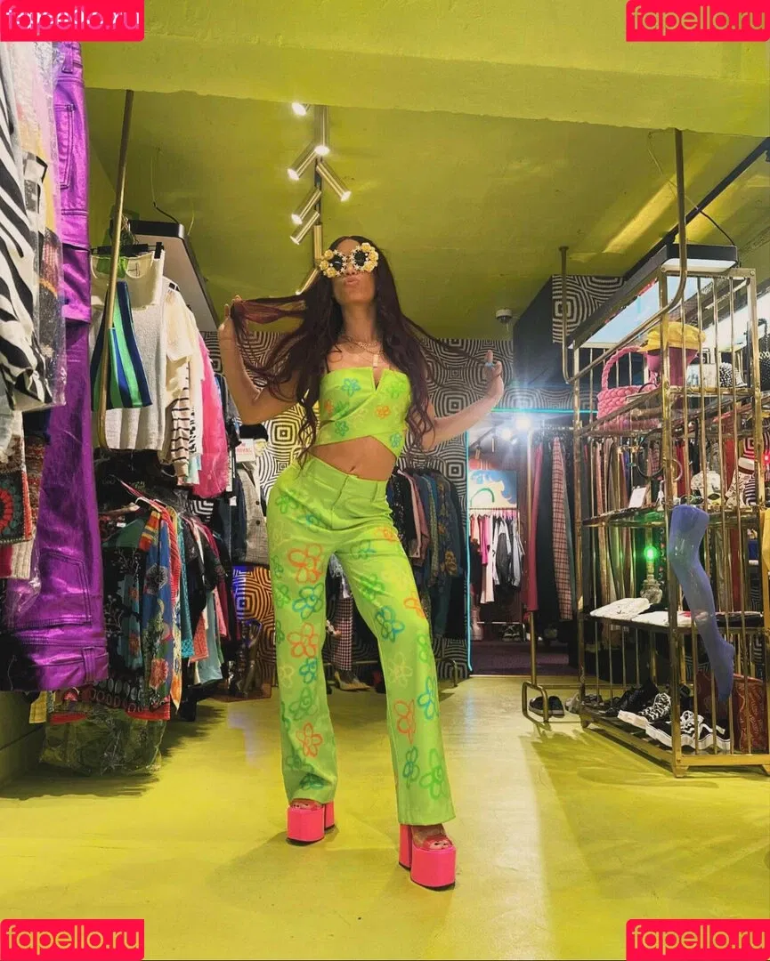 Sasha Banks Onlyfans Photo Gallery 