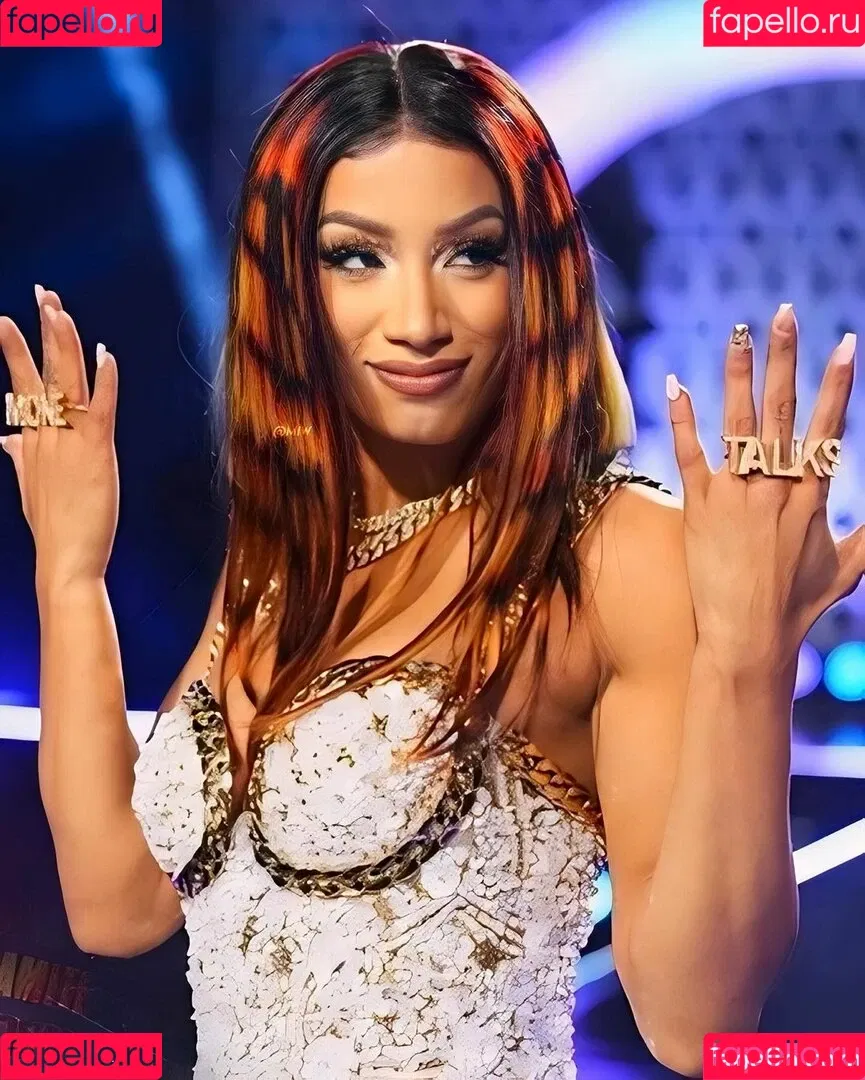 Sasha Banks Onlyfans Photo Gallery 
