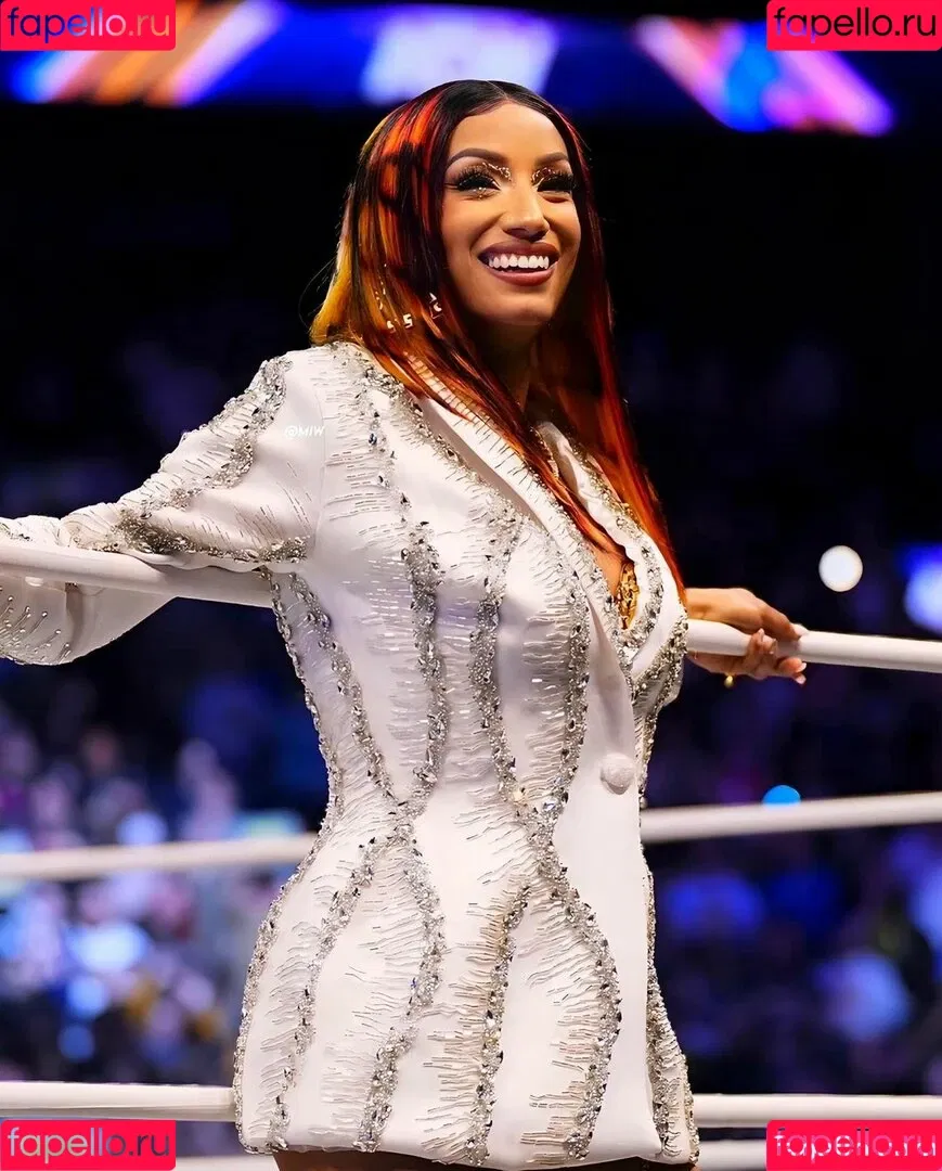 Sasha Banks Onlyfans Photo Gallery 