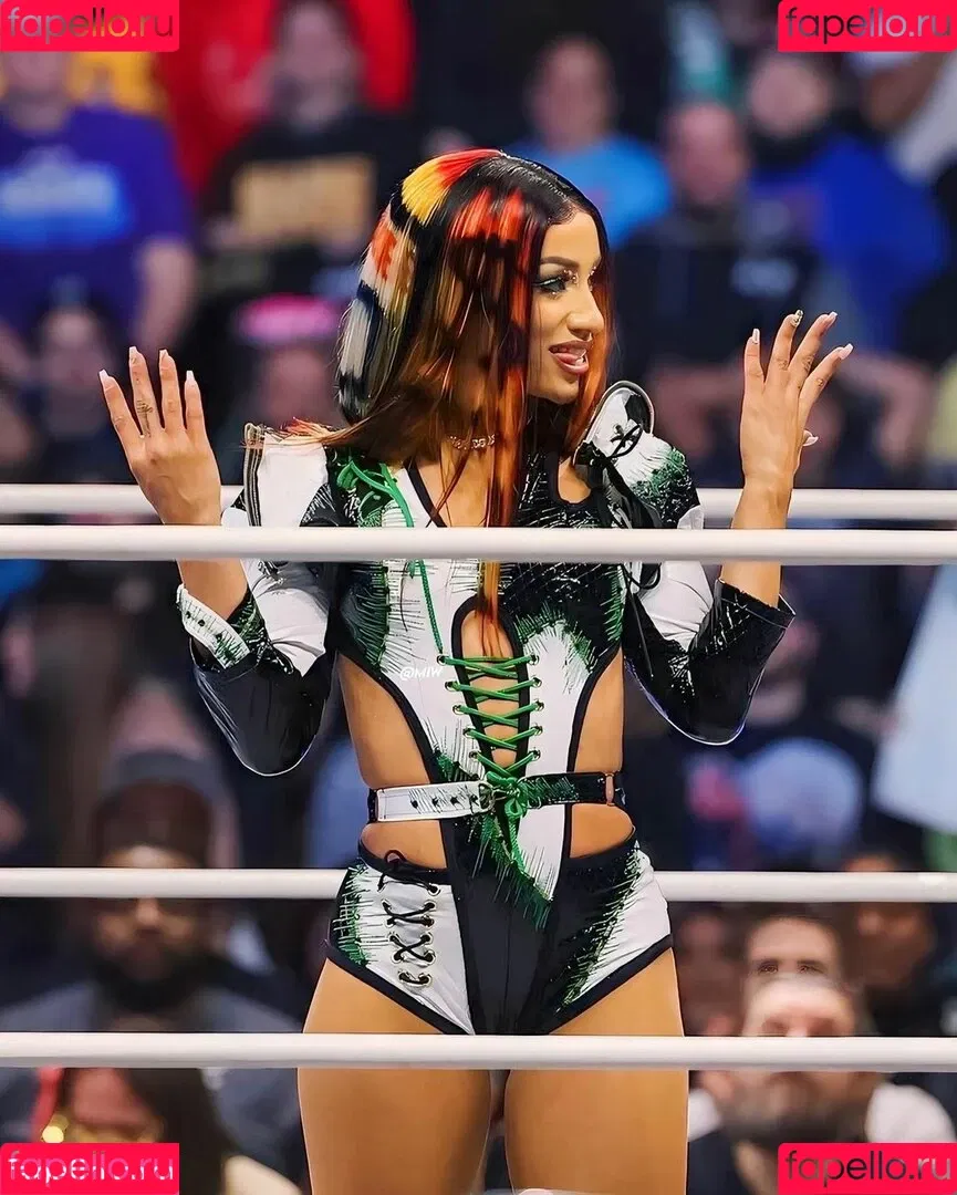Sasha Banks Onlyfans Photo Gallery 