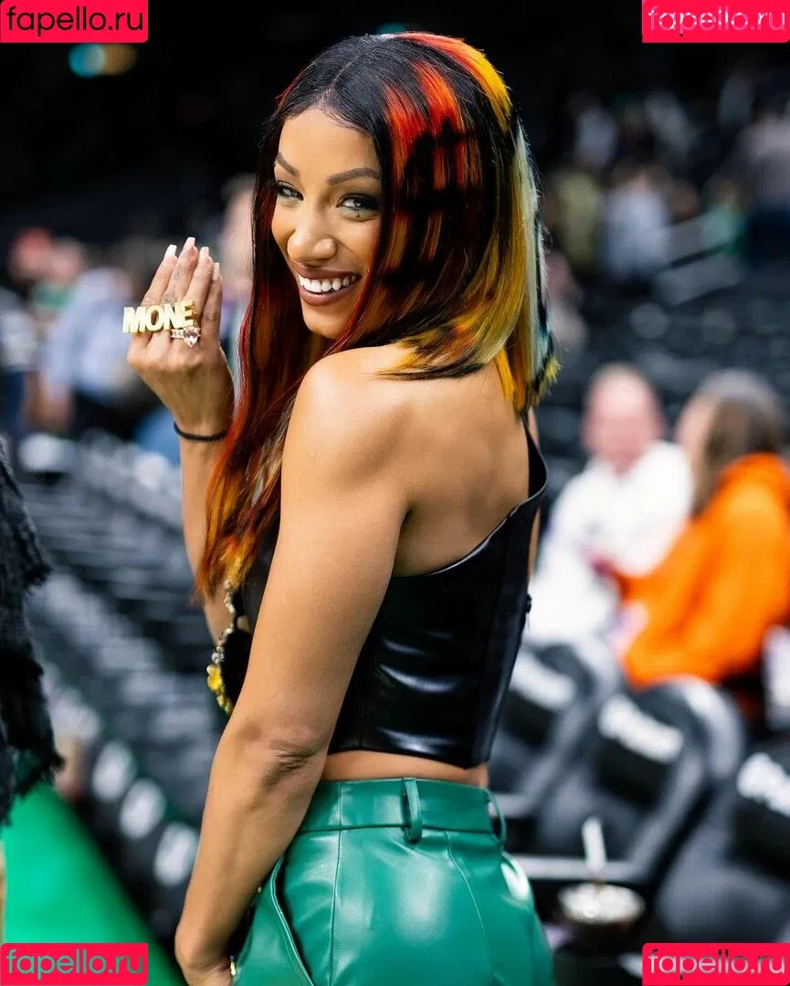 Sasha Banks Onlyfans Photo Gallery 