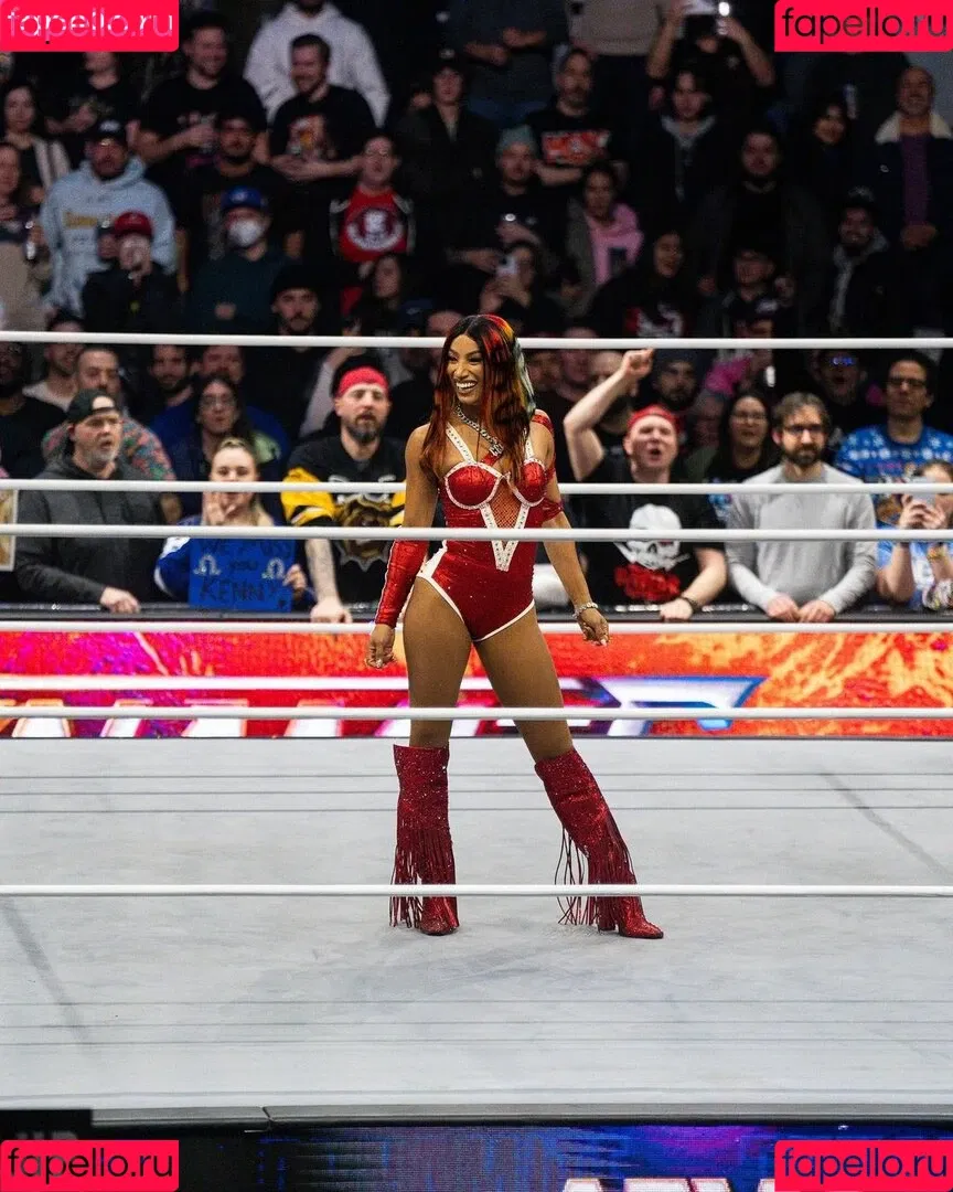 Sasha Banks Onlyfans Photo Gallery 