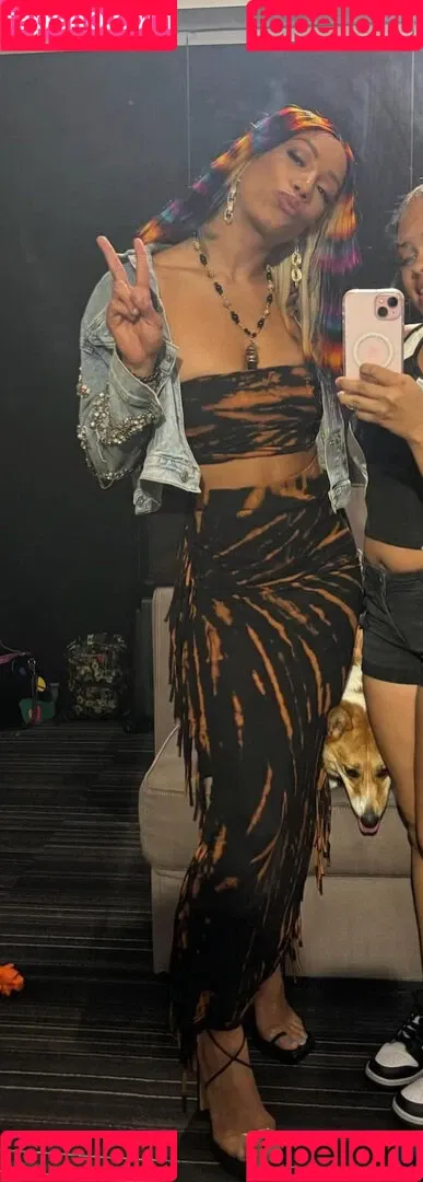 Sasha Banks Onlyfans Photo Gallery 