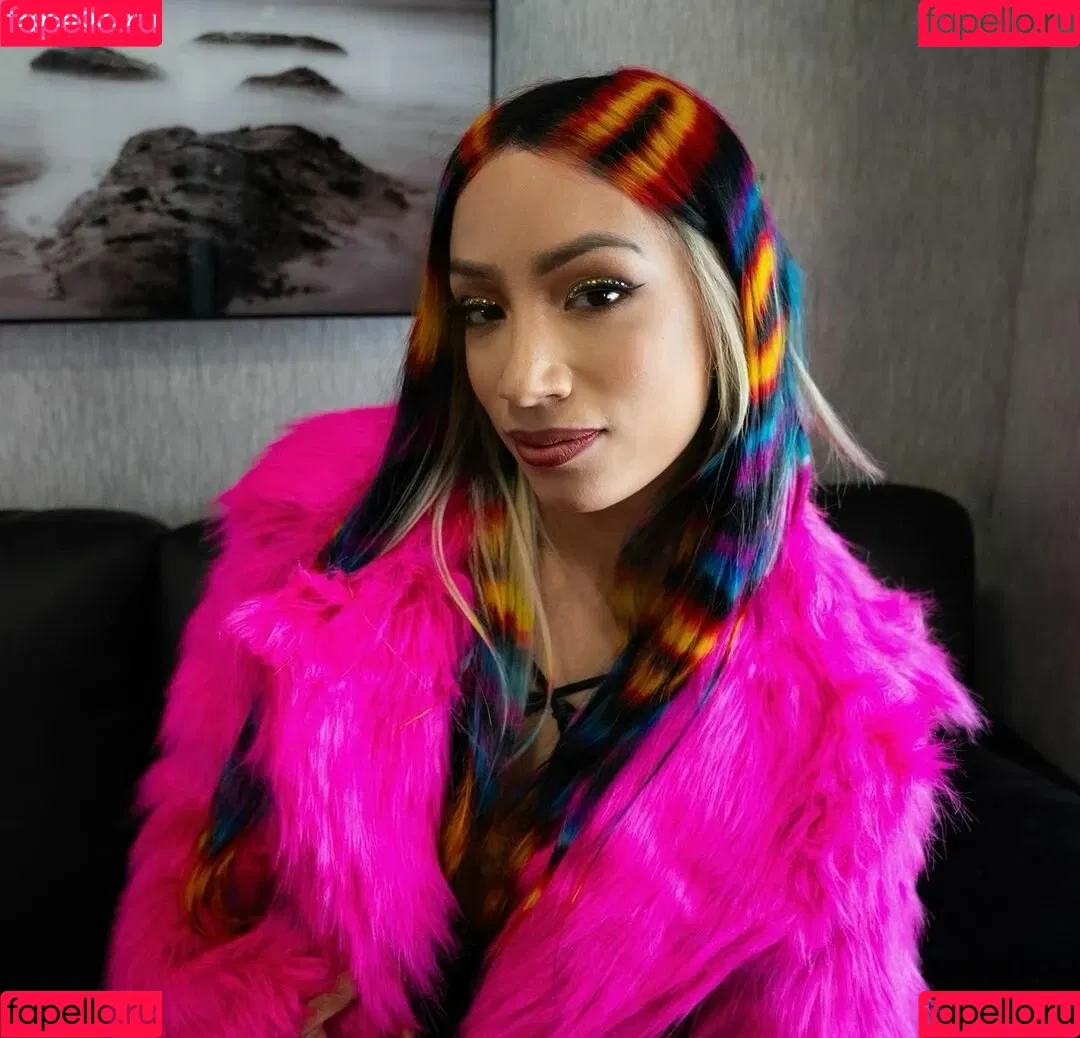 Sasha Banks Onlyfans Photo Gallery 