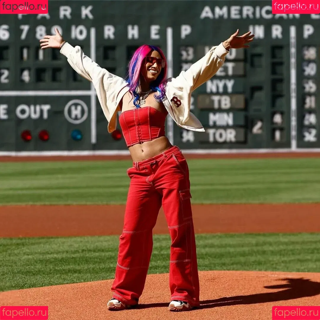 Sasha Banks Onlyfans Photo Gallery 