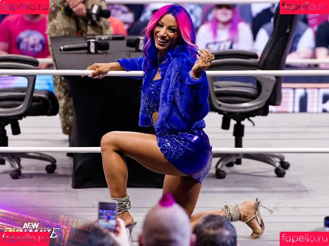 Sasha Banks Onlyfans Photo Gallery 