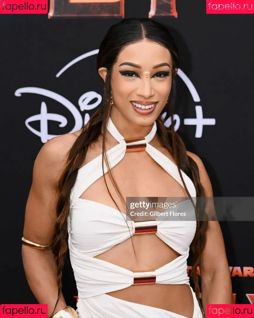 Sasha Banks Onlyfans Photo Gallery 