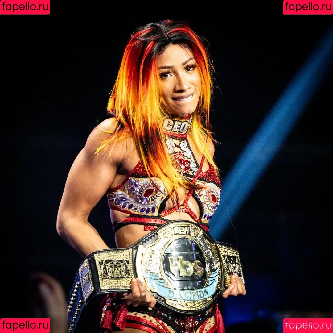 Sasha Banks Onlyfans Photo Gallery 