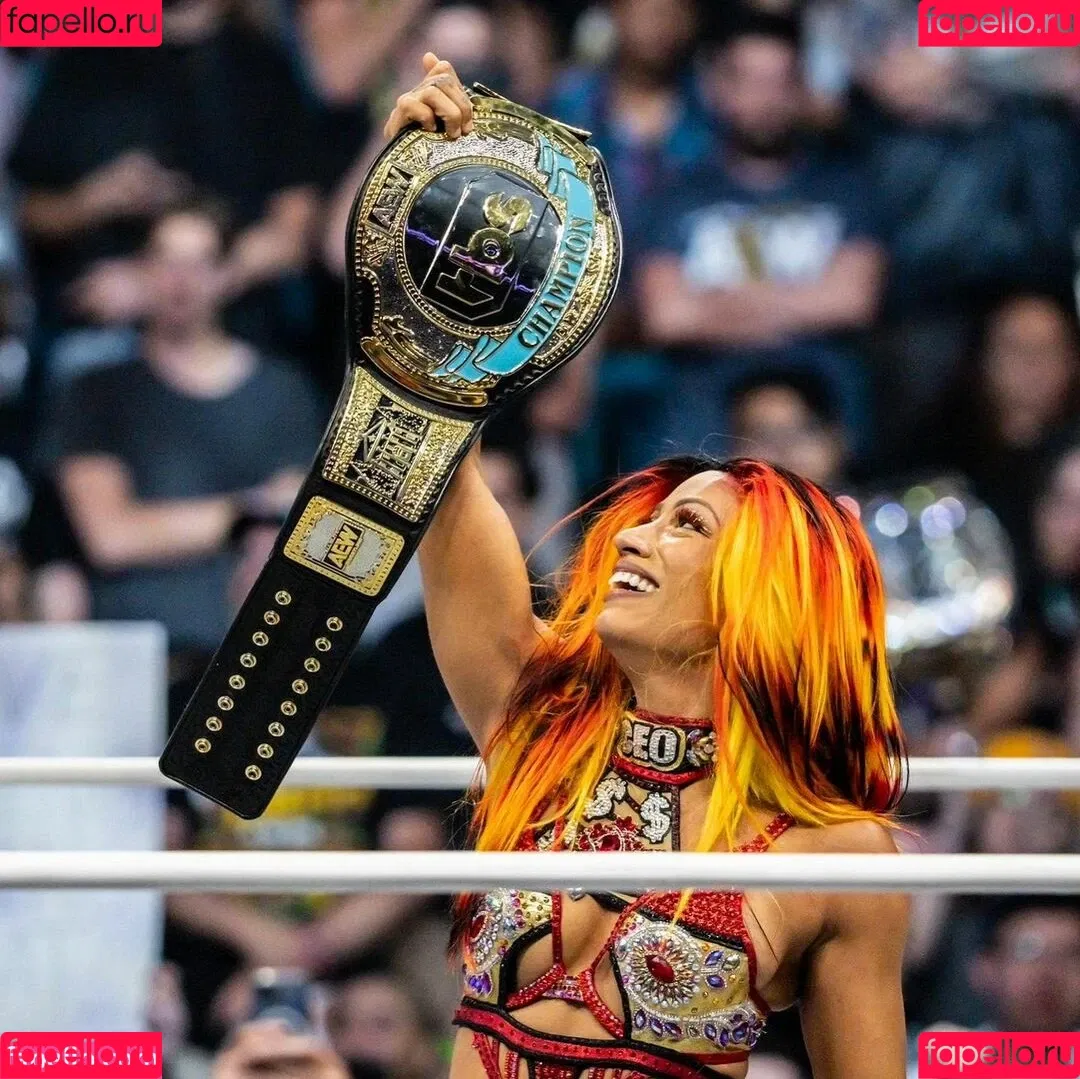 Sasha Banks Onlyfans Photo Gallery 