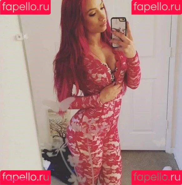 Sasha Banks Onlyfans Photo Gallery 