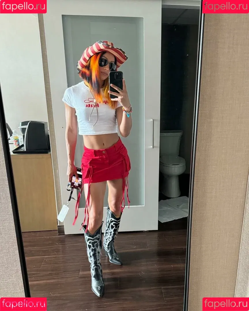 Sasha Banks Onlyfans Photo Gallery 