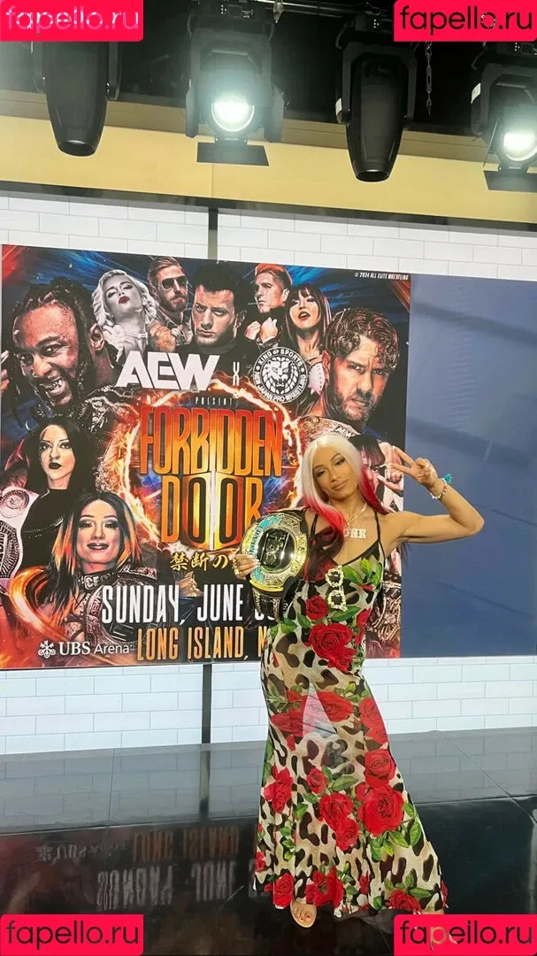 Sasha Banks Onlyfans Photo Gallery 