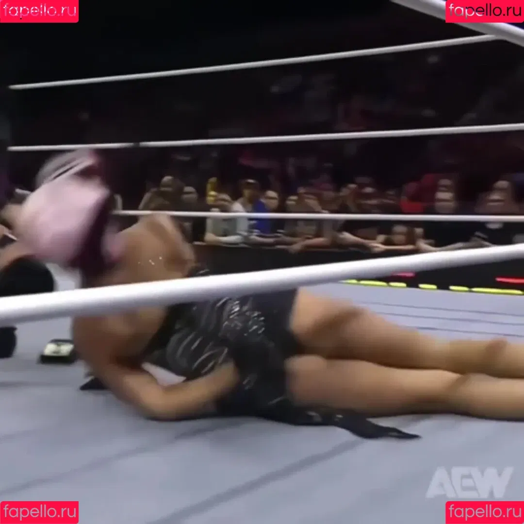 Sasha Banks Onlyfans Photo Gallery 