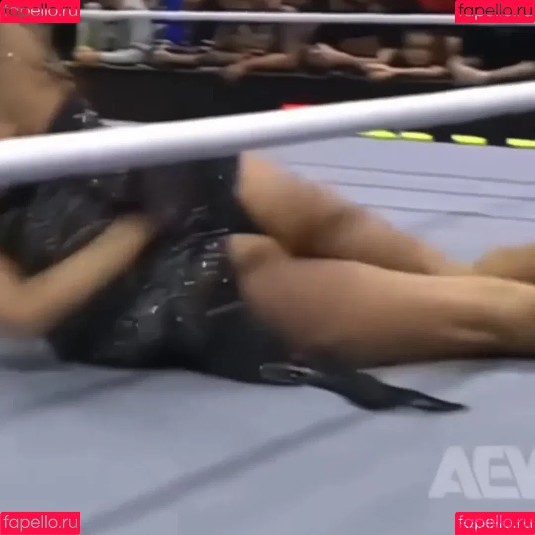 Sasha Banks Onlyfans Photo Gallery 