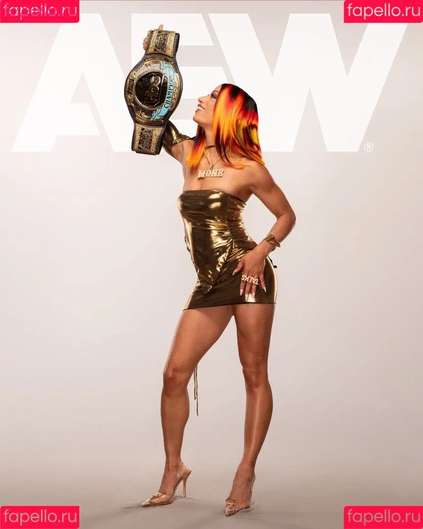 Sasha Banks Onlyfans Photo Gallery 