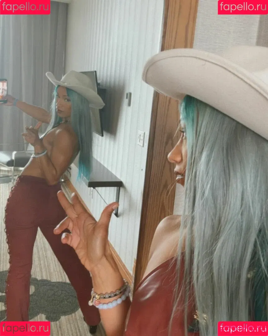 Sasha Banks Onlyfans Photo Gallery 
