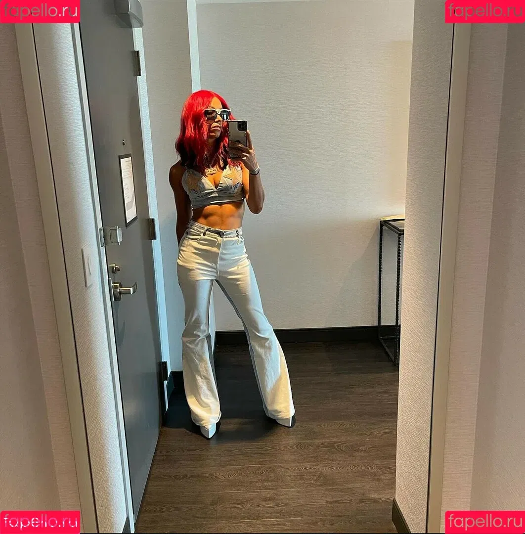 Sasha Banks Onlyfans Photo Gallery 