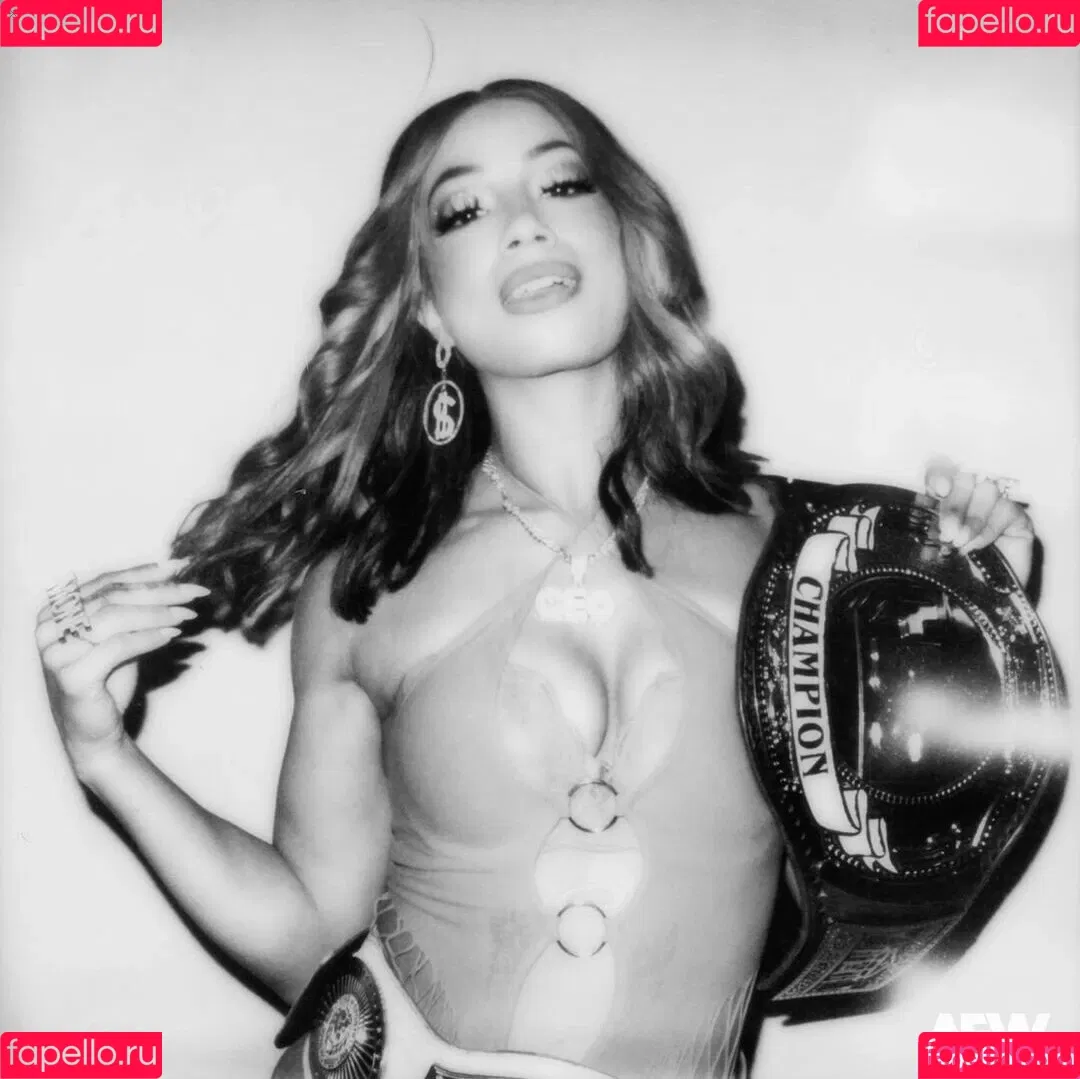 Sasha Banks Onlyfans Photo Gallery 