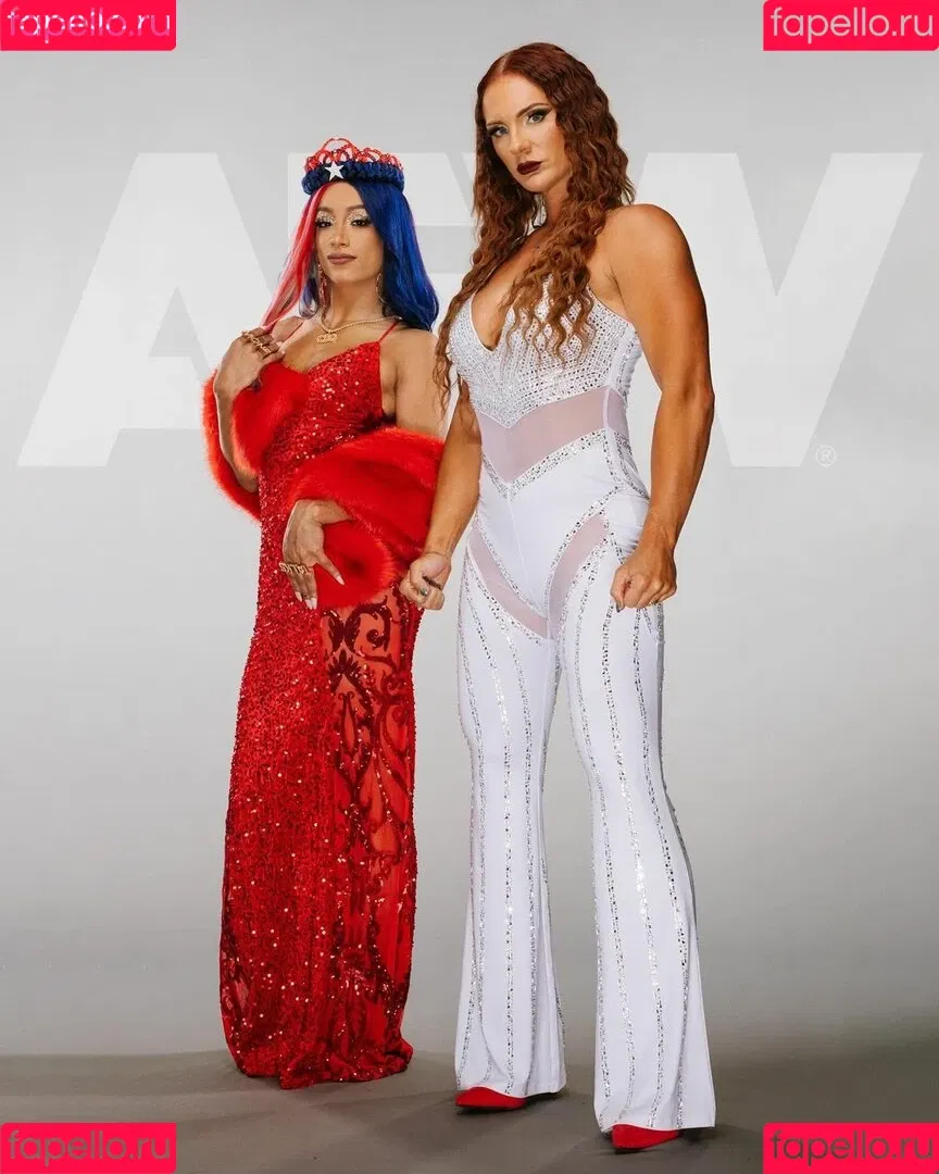Sasha Banks Onlyfans Photo Gallery 