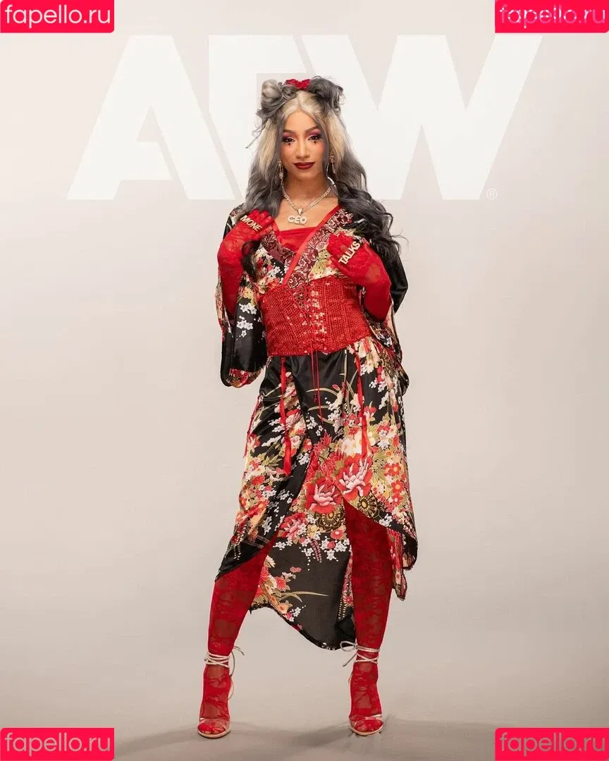 Sasha Banks Onlyfans Photo Gallery 