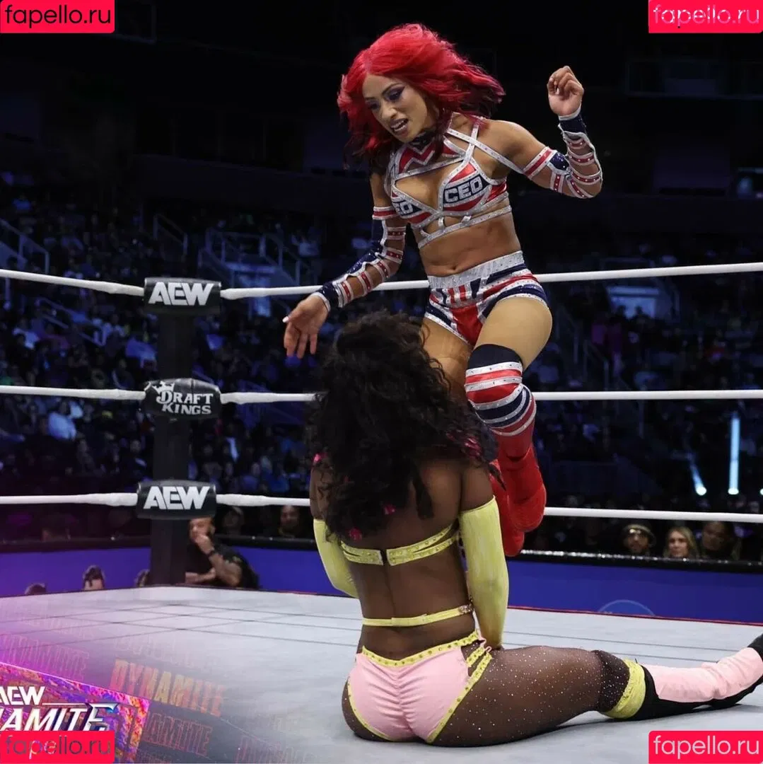 Sasha Banks Onlyfans Photo Gallery 