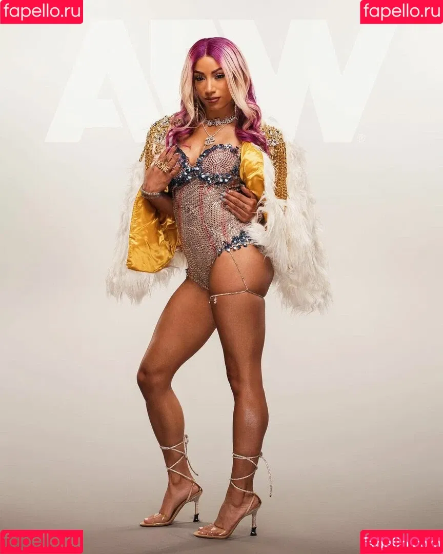 Sasha Banks Onlyfans Photo Gallery 