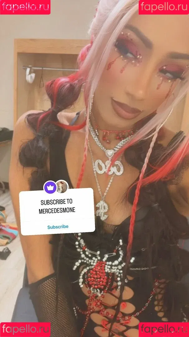 Sasha Banks Onlyfans Photo Gallery 