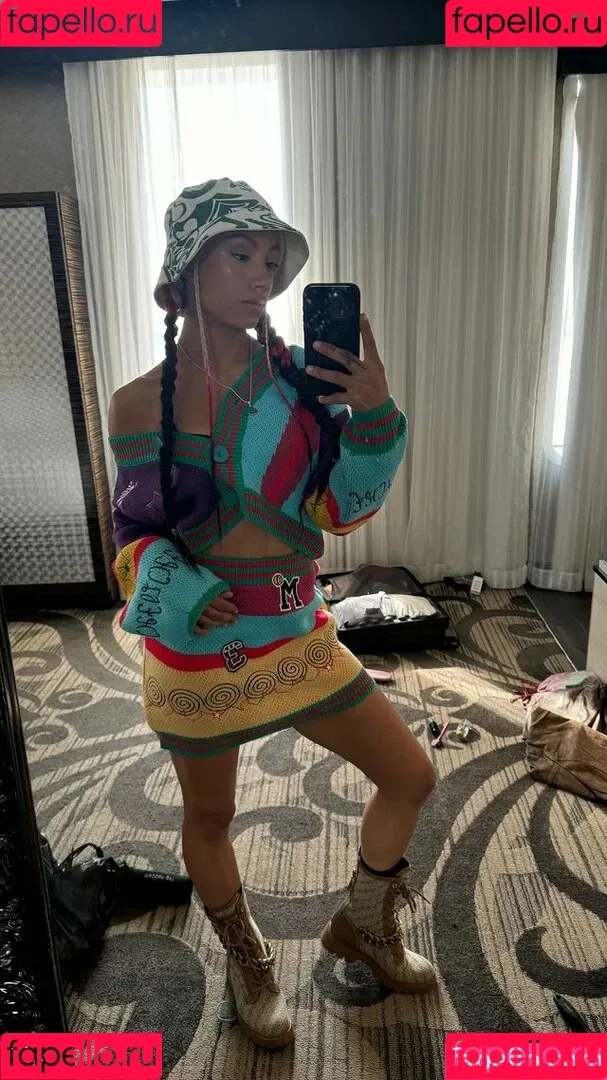 Sasha Banks Onlyfans Photo Gallery 