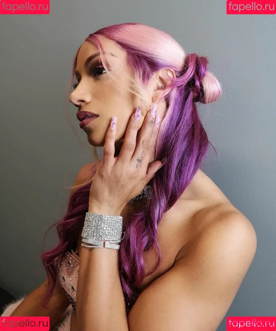 Sasha Banks Onlyfans Photo Gallery 