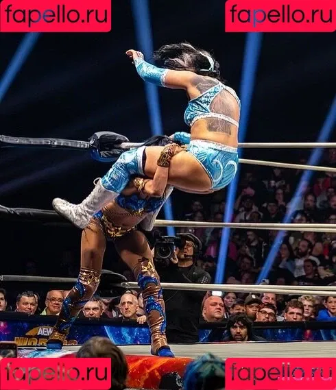 Sasha Banks Onlyfans Photo Gallery 