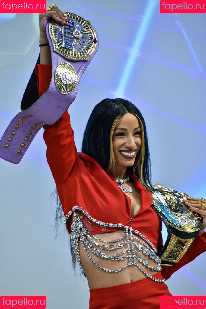 Sasha Banks Onlyfans Photo Gallery 