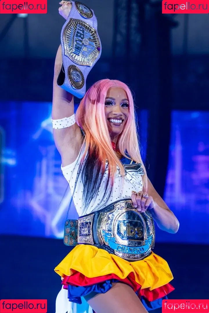Sasha Banks Onlyfans Photo Gallery 