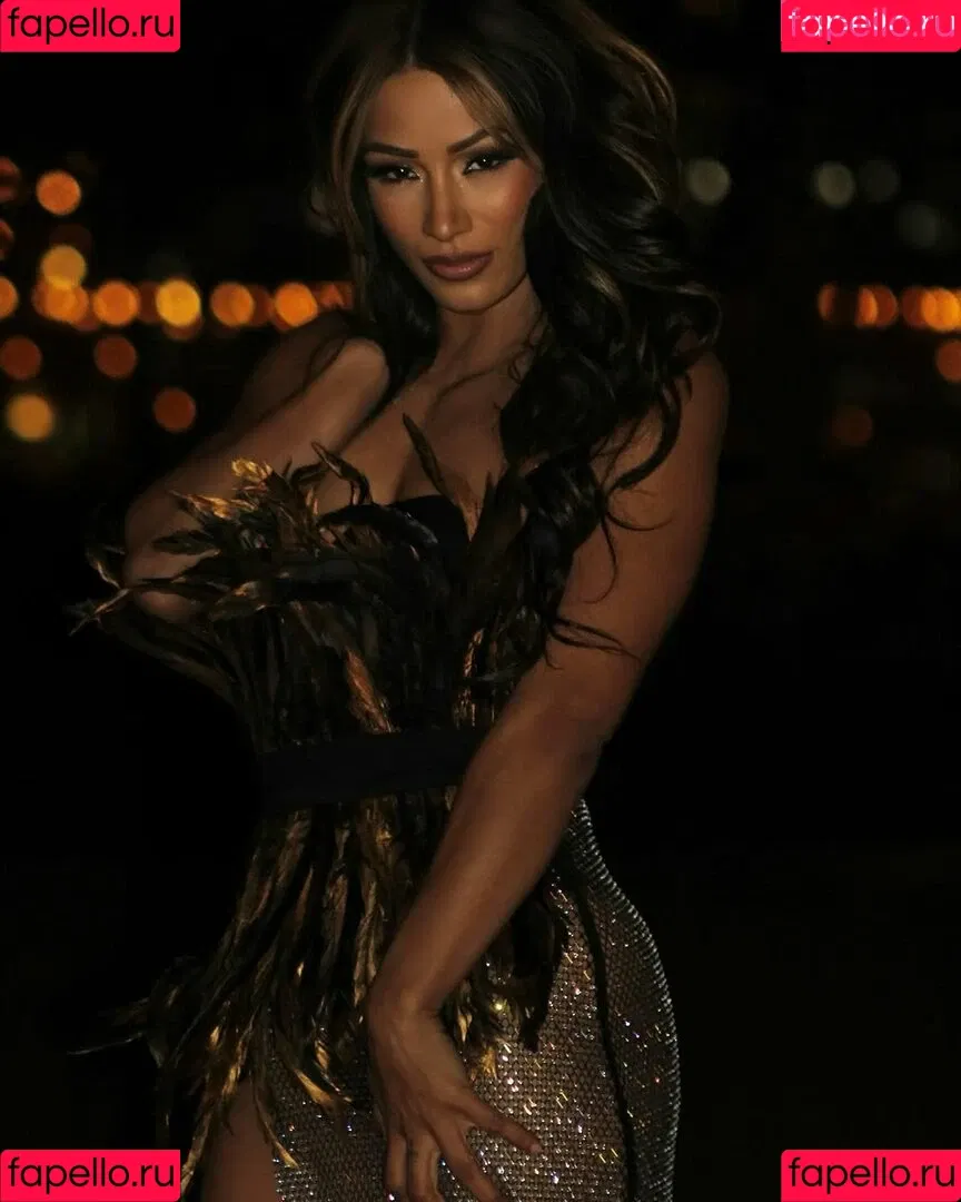 Sasha Banks Onlyfans Photo Gallery 